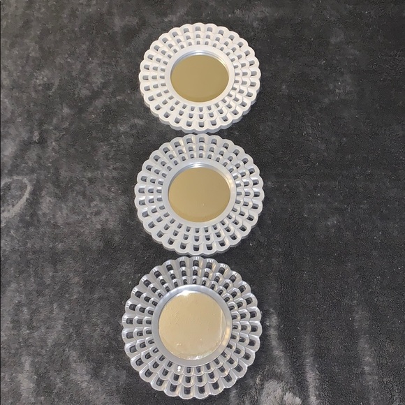 3 Mirrors - Picture 1 of 1